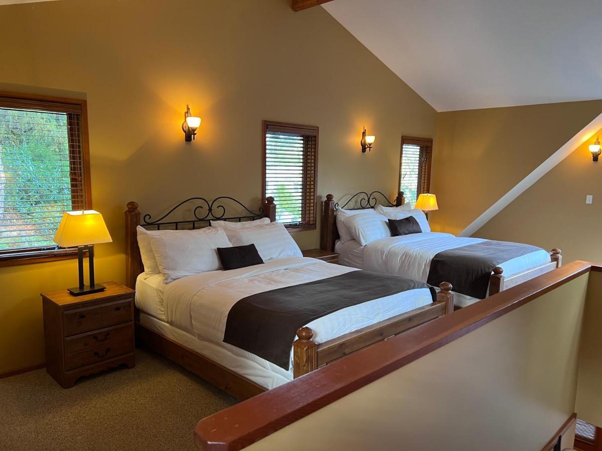 Madeira Park Sunshine Coast Resort מראה חיצוני תמונה
