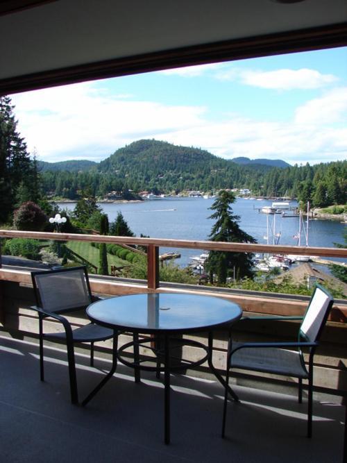 Madeira Park Sunshine Coast Resort מראה חיצוני תמונה