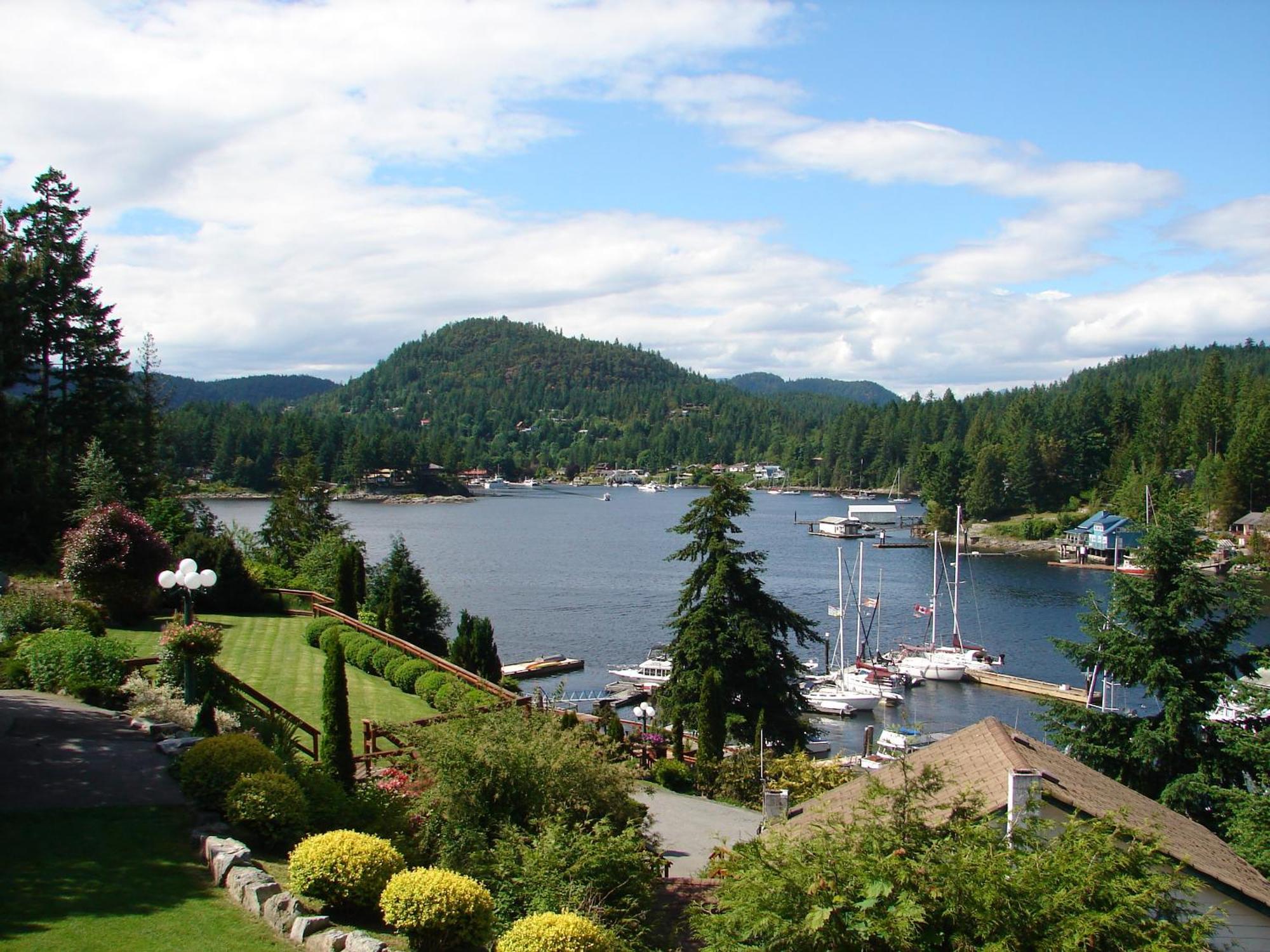 Madeira Park Sunshine Coast Resort מראה חיצוני תמונה